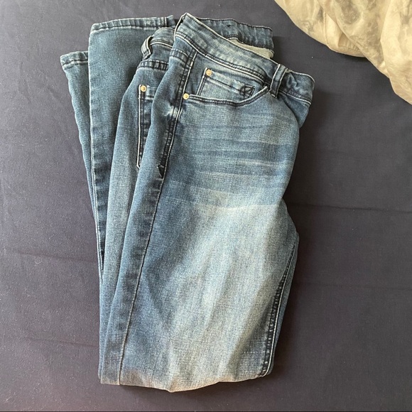 Kensie knee ripped mid rise blue jeans tight fit - Picture 3 of 9